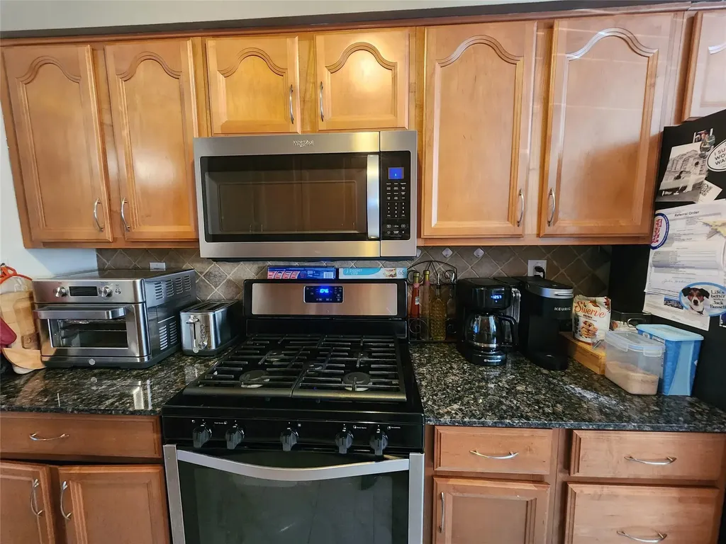 94 Halgren Crescent Haverstraw NY 10927