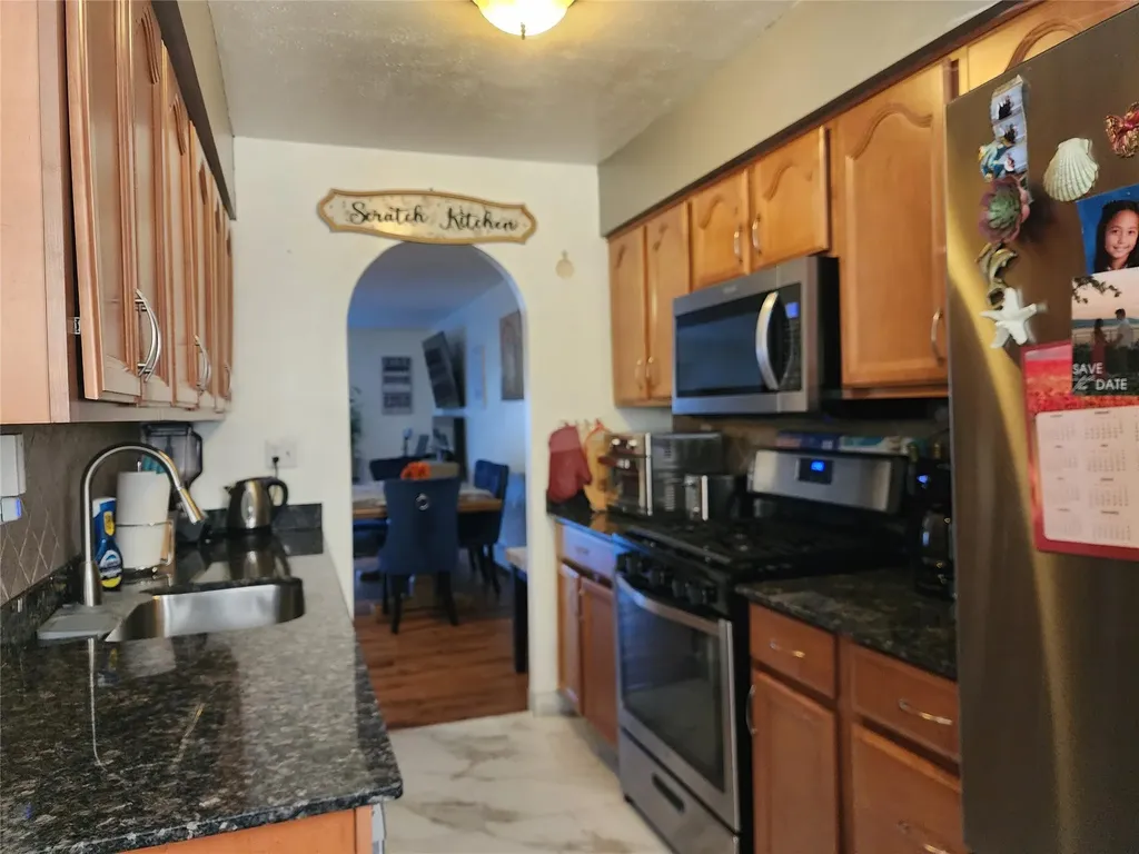 94 Halgren Crescent Haverstraw NY 10927