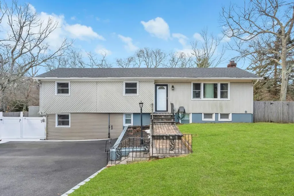 236 Dare Road Brookhaven NY 11784