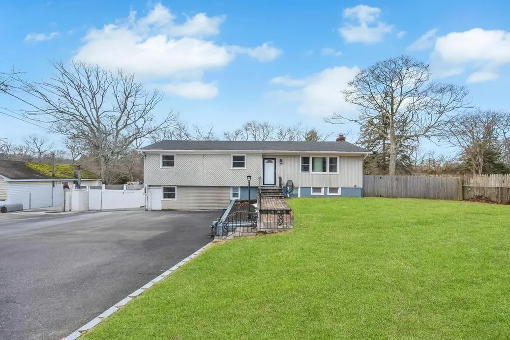 236 Dare Road Selden NY 11784