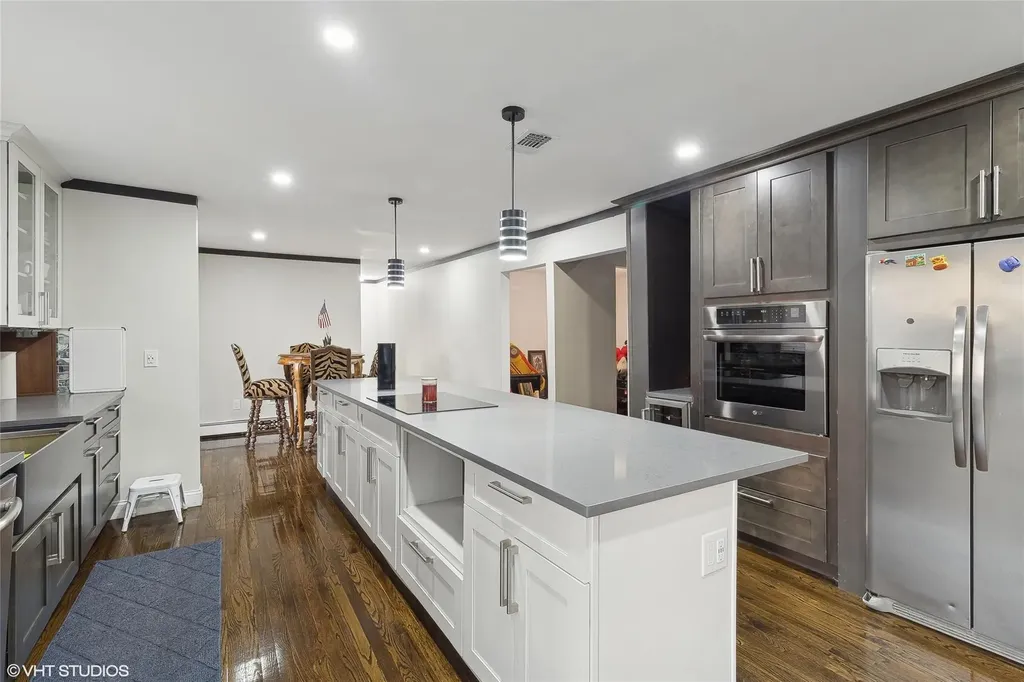 18 Sharon Drive Coram NY 11727