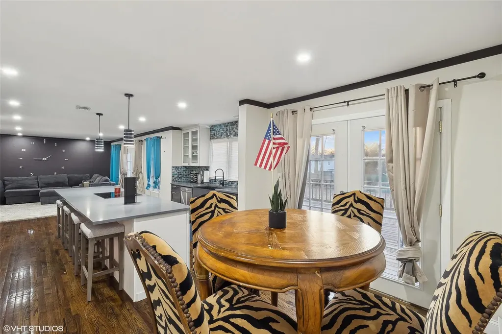 18 Sharon Drive Coram NY 11727