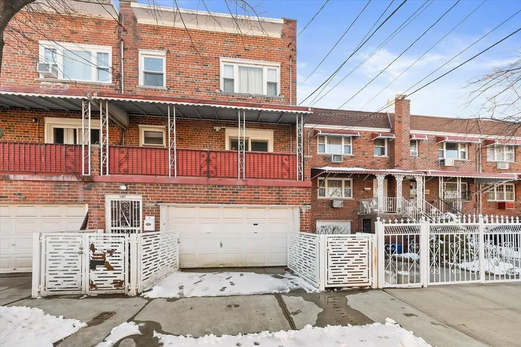 4063 Ely Avenue Bronx NY 10466