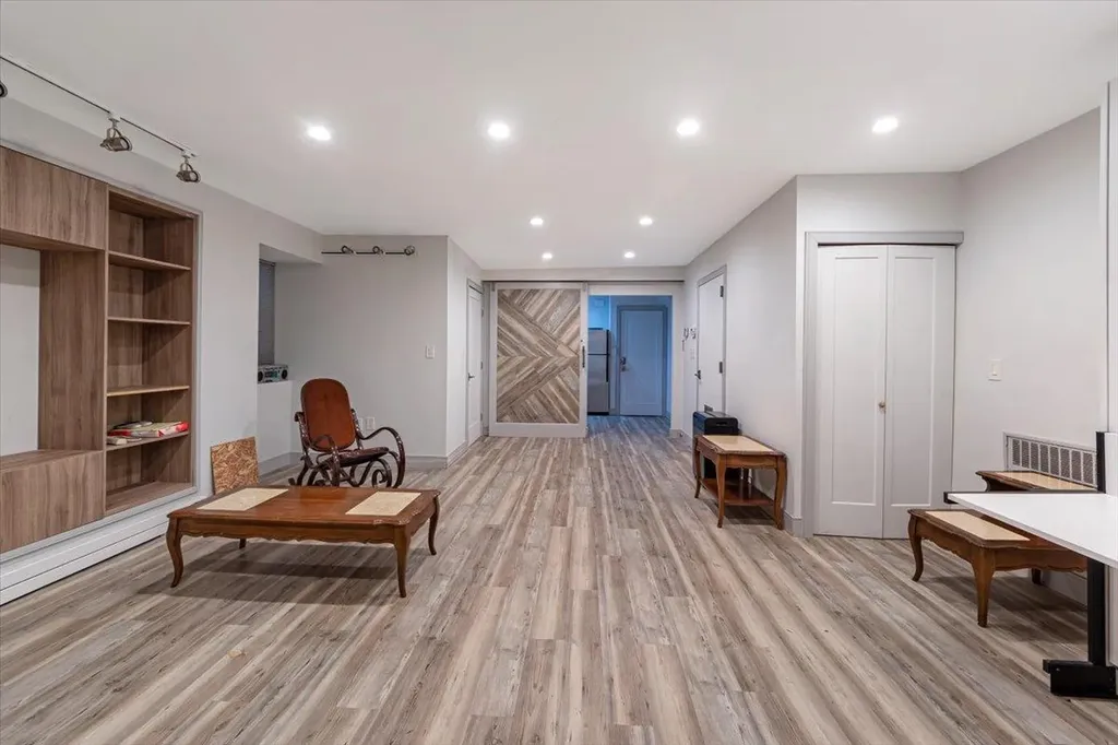 4063 Ely Avenue Bronx NY 10466