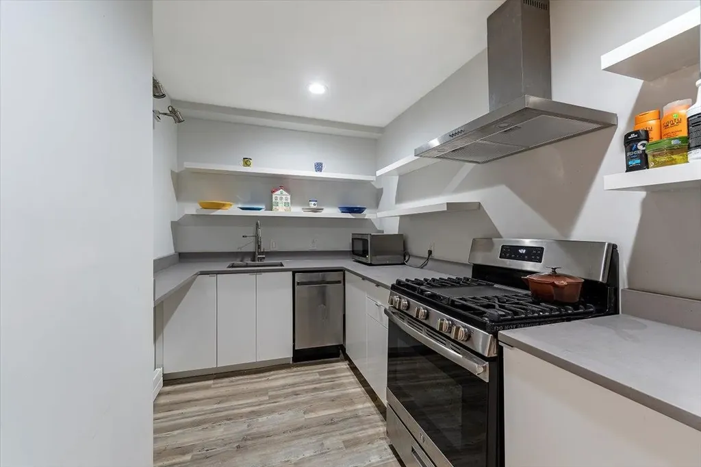 4063 Ely Avenue Bronx NY 10466