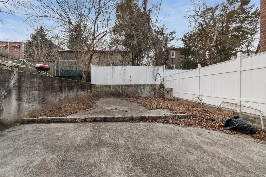 4063 Ely Avenue Bronx NY 10466