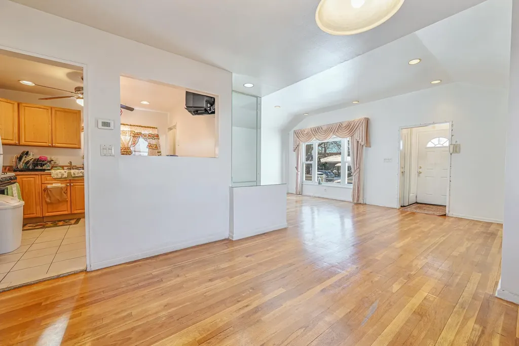 1215 E 99th Street Brooklyn NY 11236