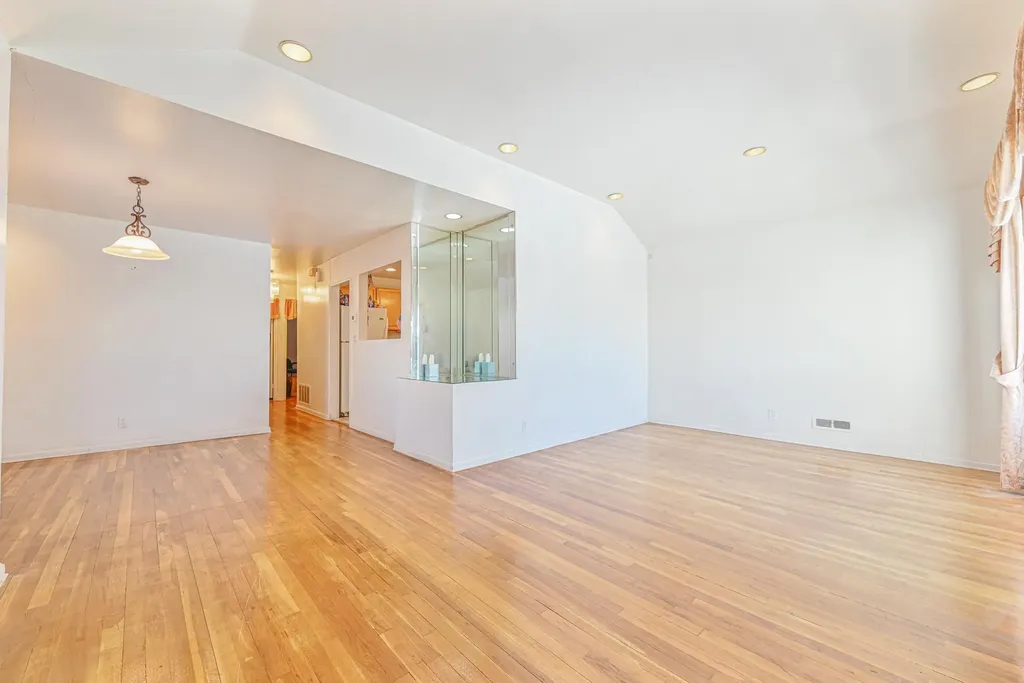 1215 E 99th Street Brooklyn NY 11236