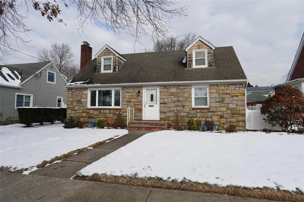 347 Beech Street South Hempstead NY 11550