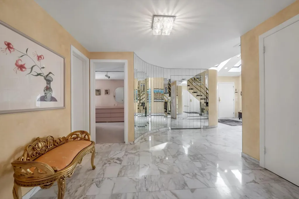 97 Cedar Drive Great Neck NY 11021