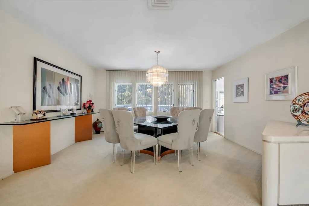 97 Cedar Drive Great Neck NY 11021