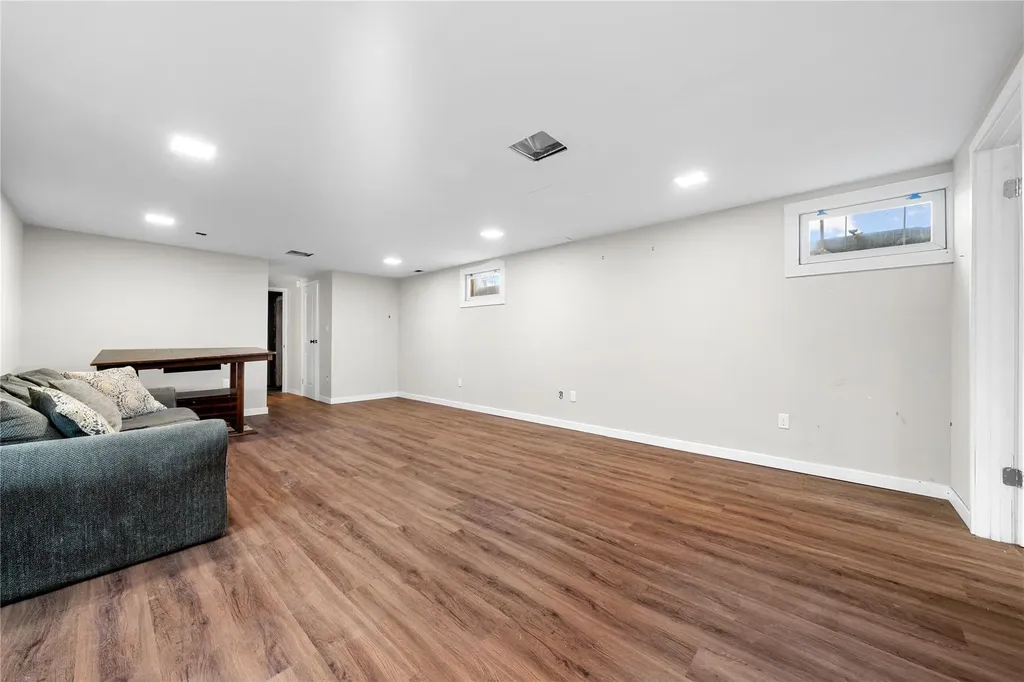 60 Alder Lane Shirley NY 11967