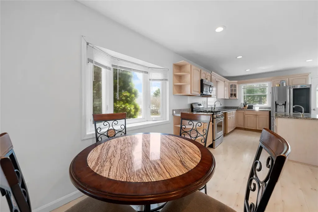 60 Alder Lane Shirley NY 11967