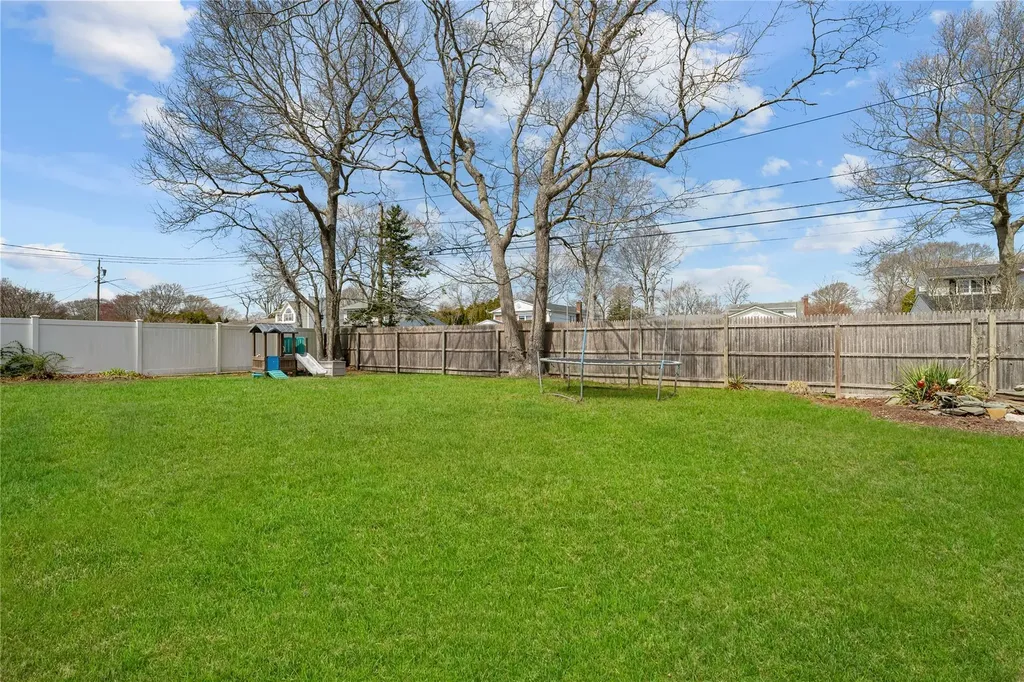 60 Alder Lane Shirley NY 11967