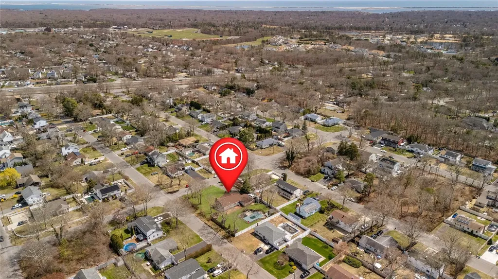 60 Alder Lane Shirley NY 11967