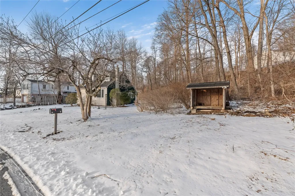 69 Empire Drive Patterson NY 12563