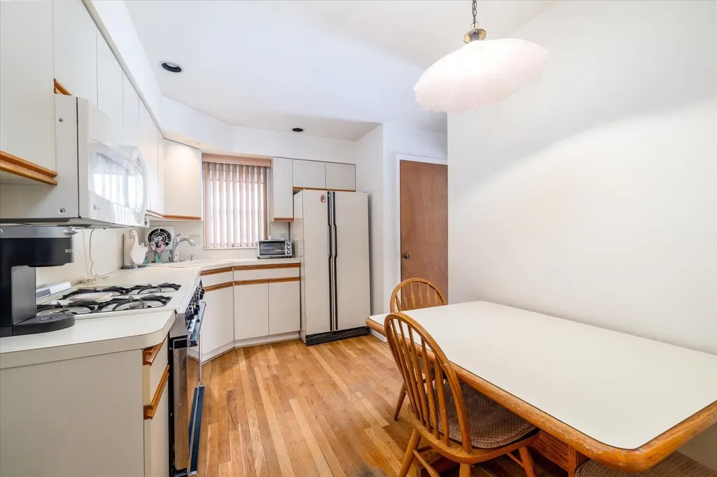34 Waterview Place Lynbrook NY 11563