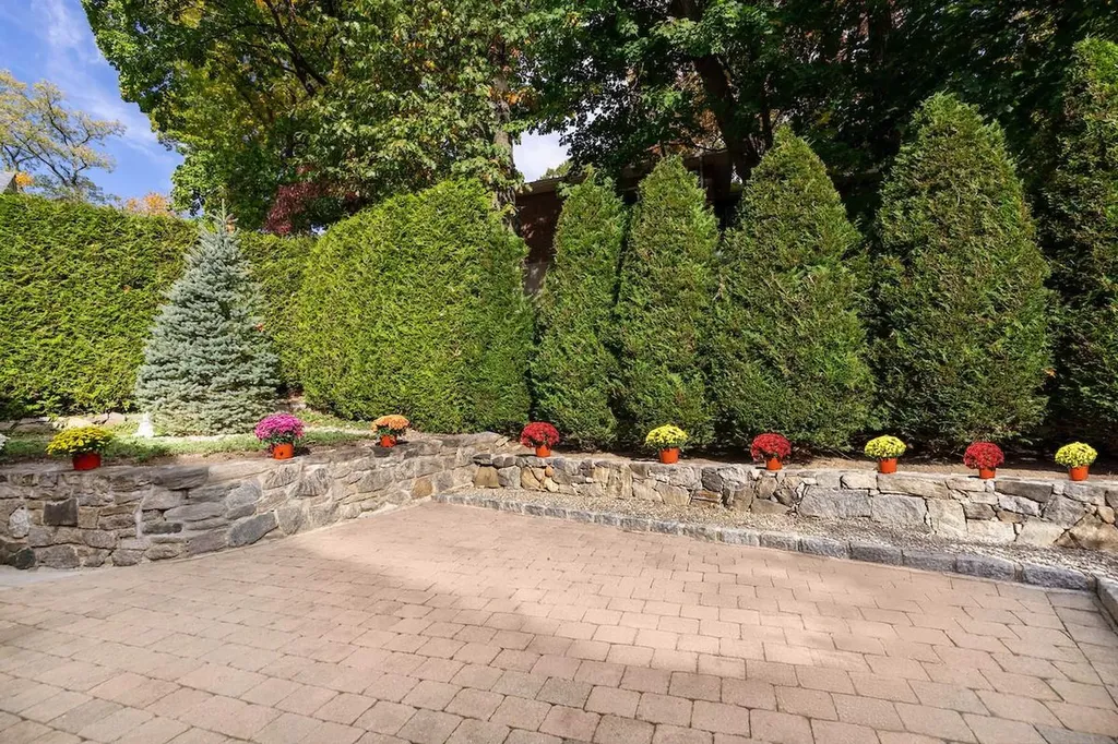 82 Briary Road Dobbs Ferry NY 10522