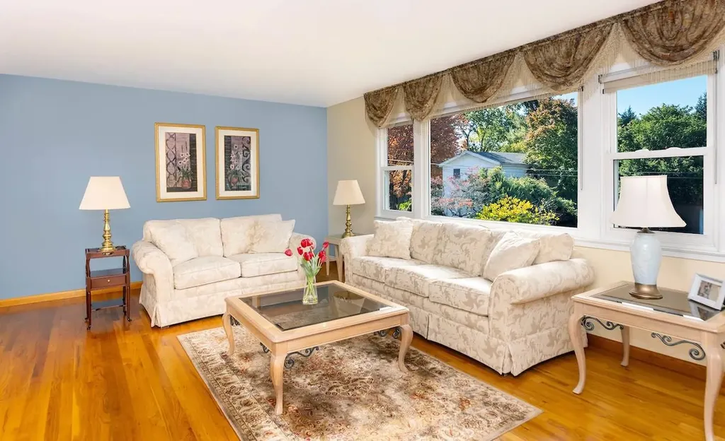 82 Briary Road Dobbs Ferry NY 10522