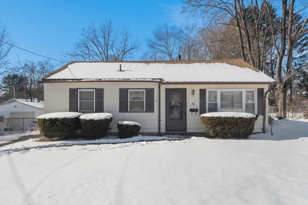 5 Peter Cooper Drive Poughkeepsie NY 12601