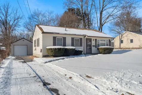 5 Peter Cooper Drive Poughkeepsie NY 12601