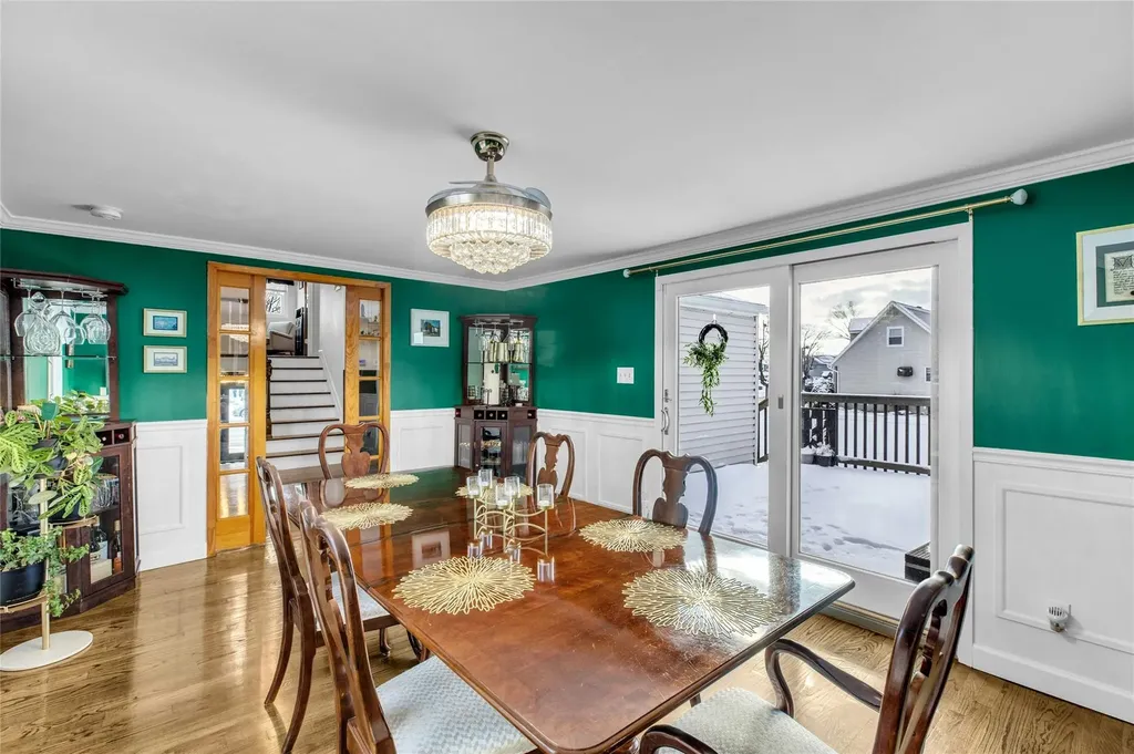 272 Bayside Avenue Oceanside NY 11572