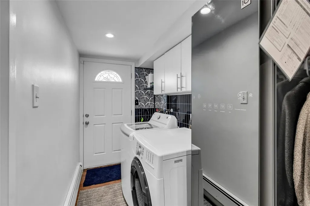 272 Bayside Avenue Oceanside NY 11572