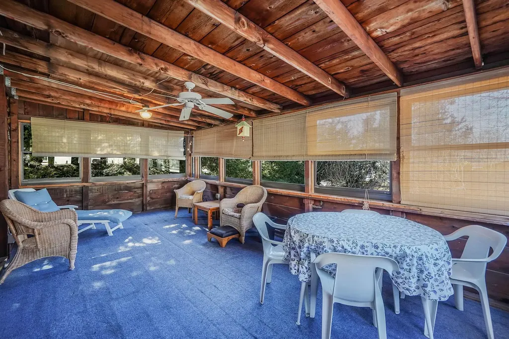 10 Grace Court Islip NY 11751