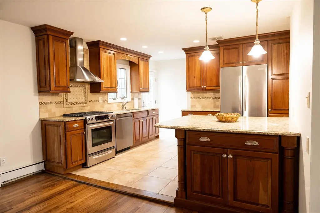 30 Pheasant Drive Commack NY 11725