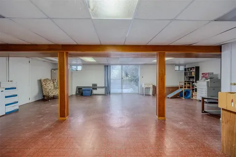 5 Sands Lane Port Jefferson NY 11777