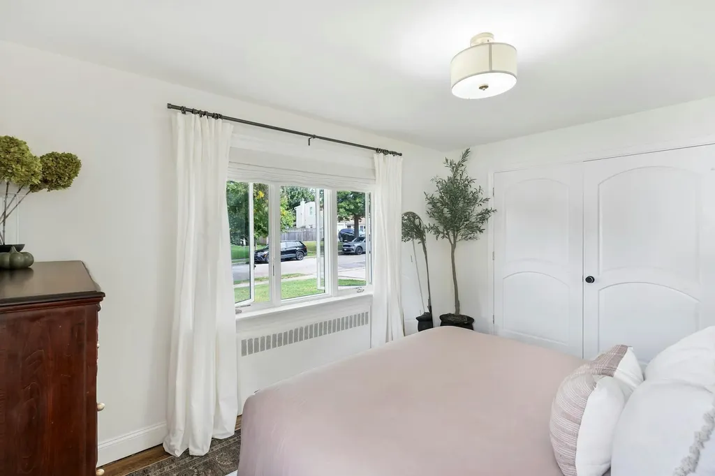 534 Starks Place Baldwin NY 11510