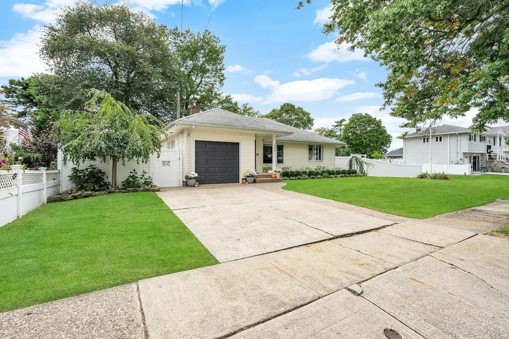 534 Starks Place Baldwin NY 11510