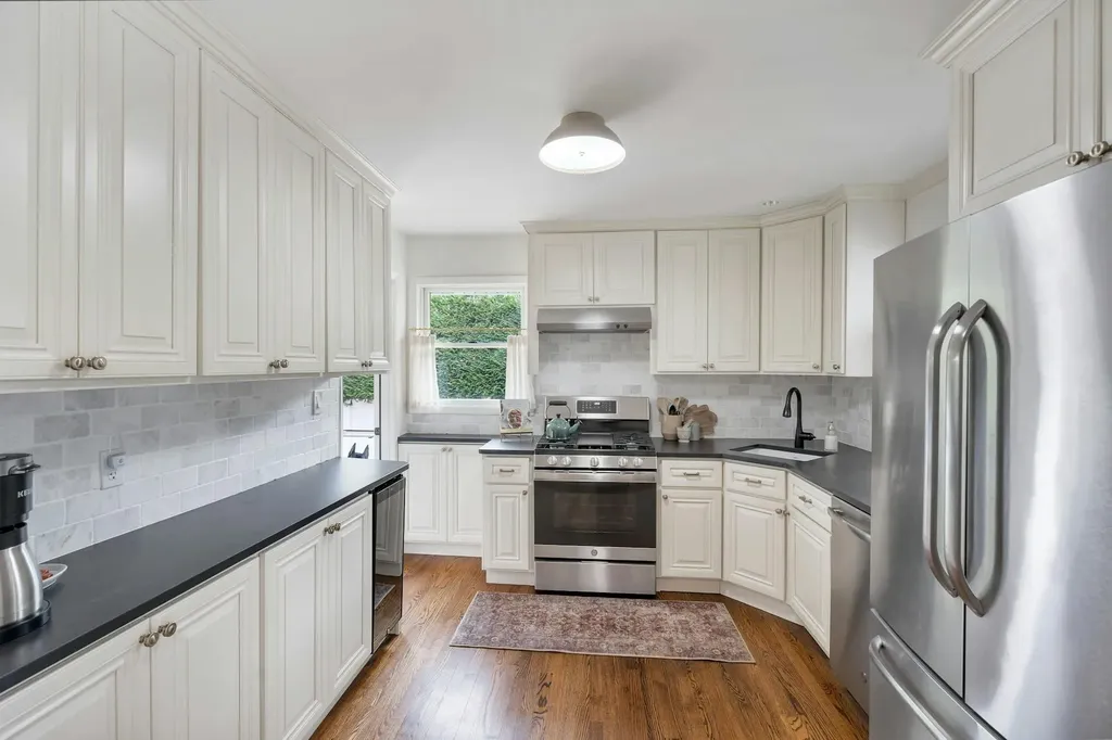 534 Starks Place Baldwin NY 11510