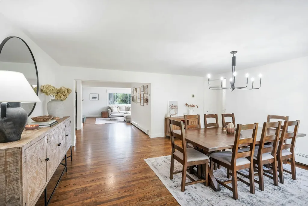 534 Starks Place Baldwin NY 11510