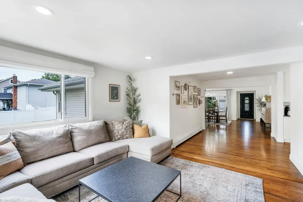 534 Starks Place Baldwin NY 11510