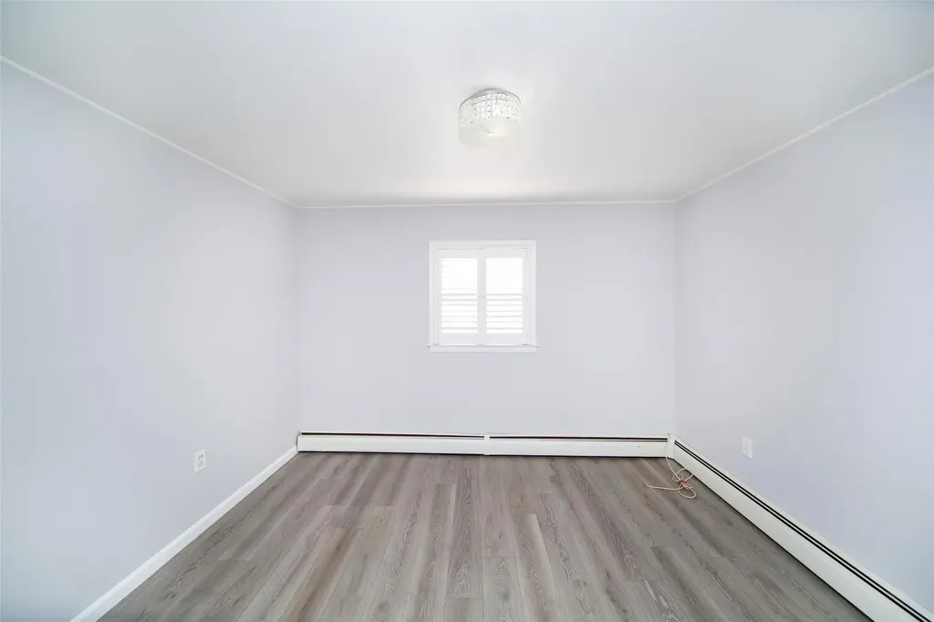 170 Haven Lane Levittown NY 11756