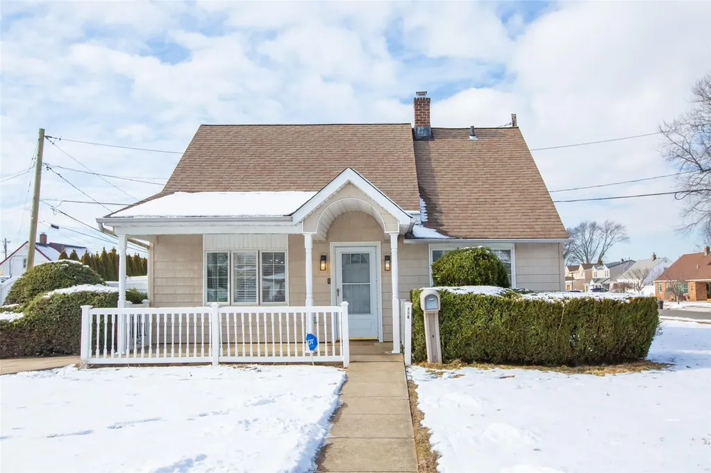 170 Haven Lane Levittown NY 11756