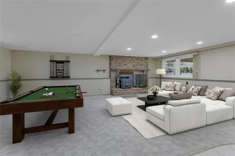 6 Winside Lane Coram NY 11727