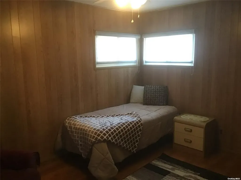 22 Hunter Lane Hicksville NY 11801