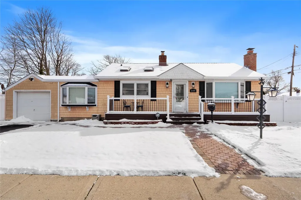 600 Arlington Road West Babylon NY 11704