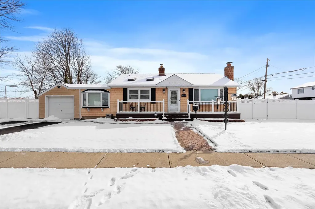 600 Arlington Road West Babylon NY 11704