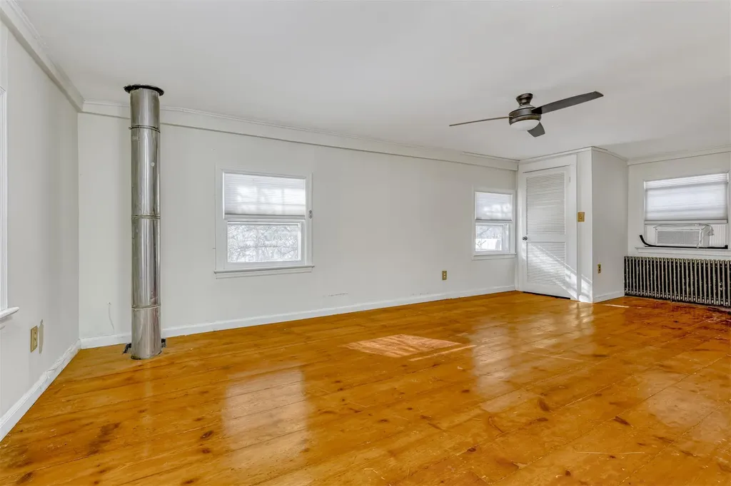 130 Willow Tree Road Monsey NY 10952