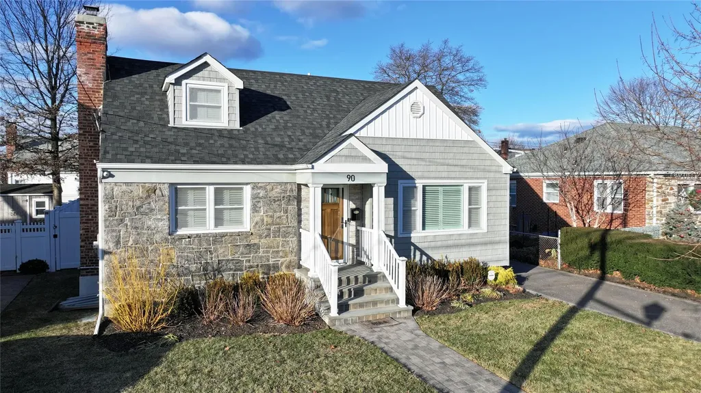 90 Jerome Avenue Mineola NY 11501