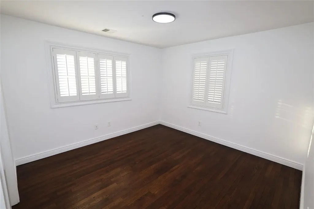 90 Jerome Avenue Mineola NY 11501