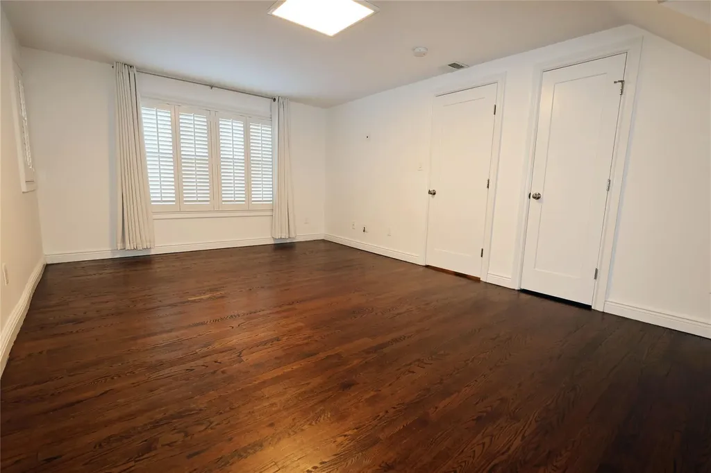 90 Jerome Avenue Mineola NY 11501