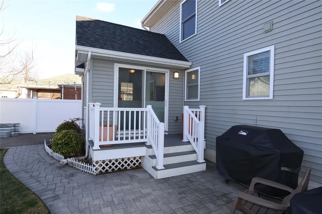90 Jerome Avenue Mineola NY 11501