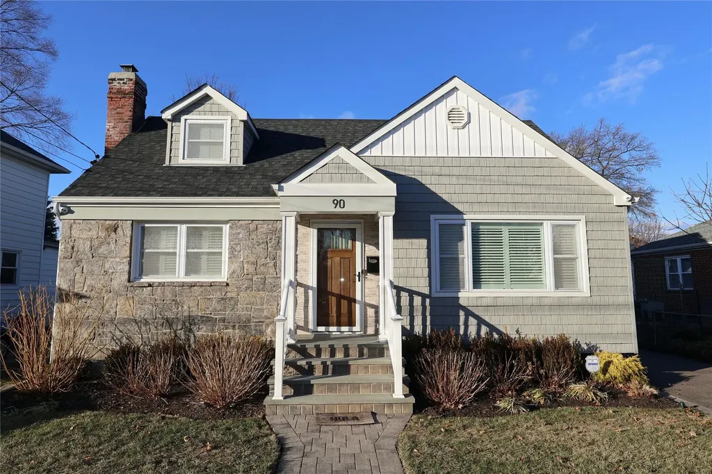 90 Jerome Avenue Mineola NY 11501