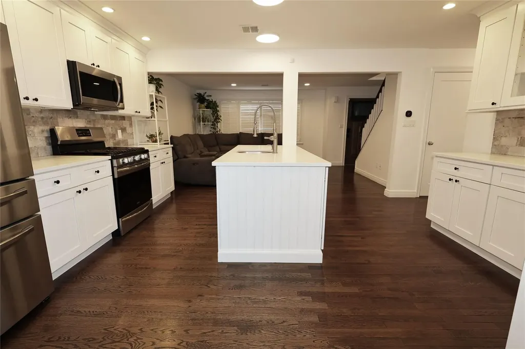 90 Jerome Avenue Mineola NY 11501