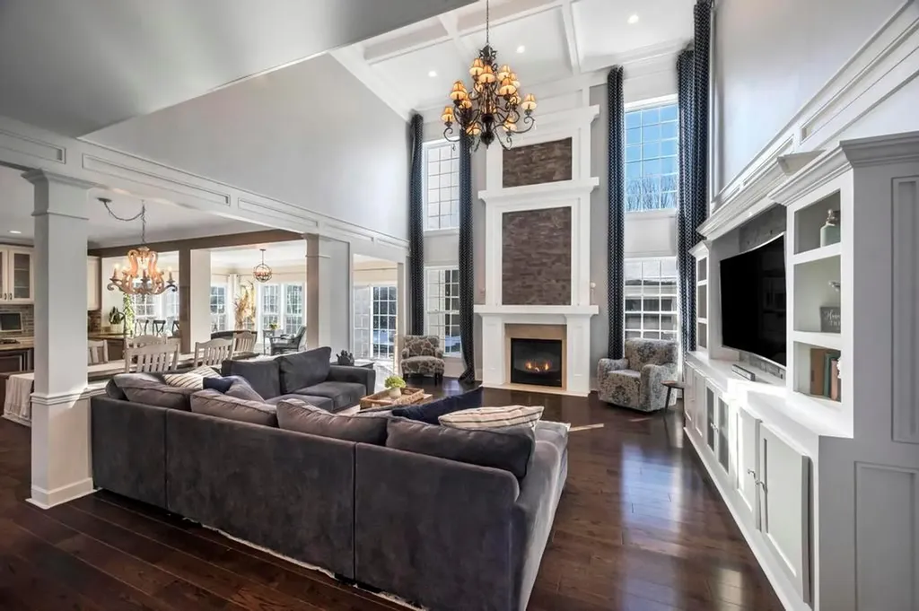 23 Pinehurst Drive Mount Sinai NY 11766