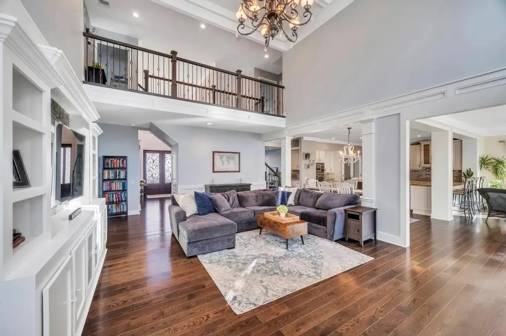 23 Pinehurst Drive Mount Sinai NY 11766